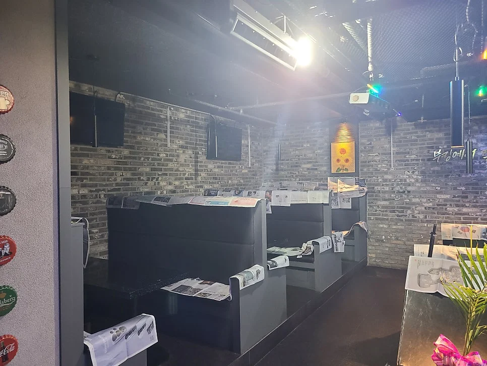 [영등포구 커튼] 대림동 아리랑바 시공 후기 : 전산볼트 공법으로 실현한 프라이빗 블랙 무드